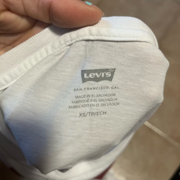 Levi’s T-Shirt - Picture 3 of 3